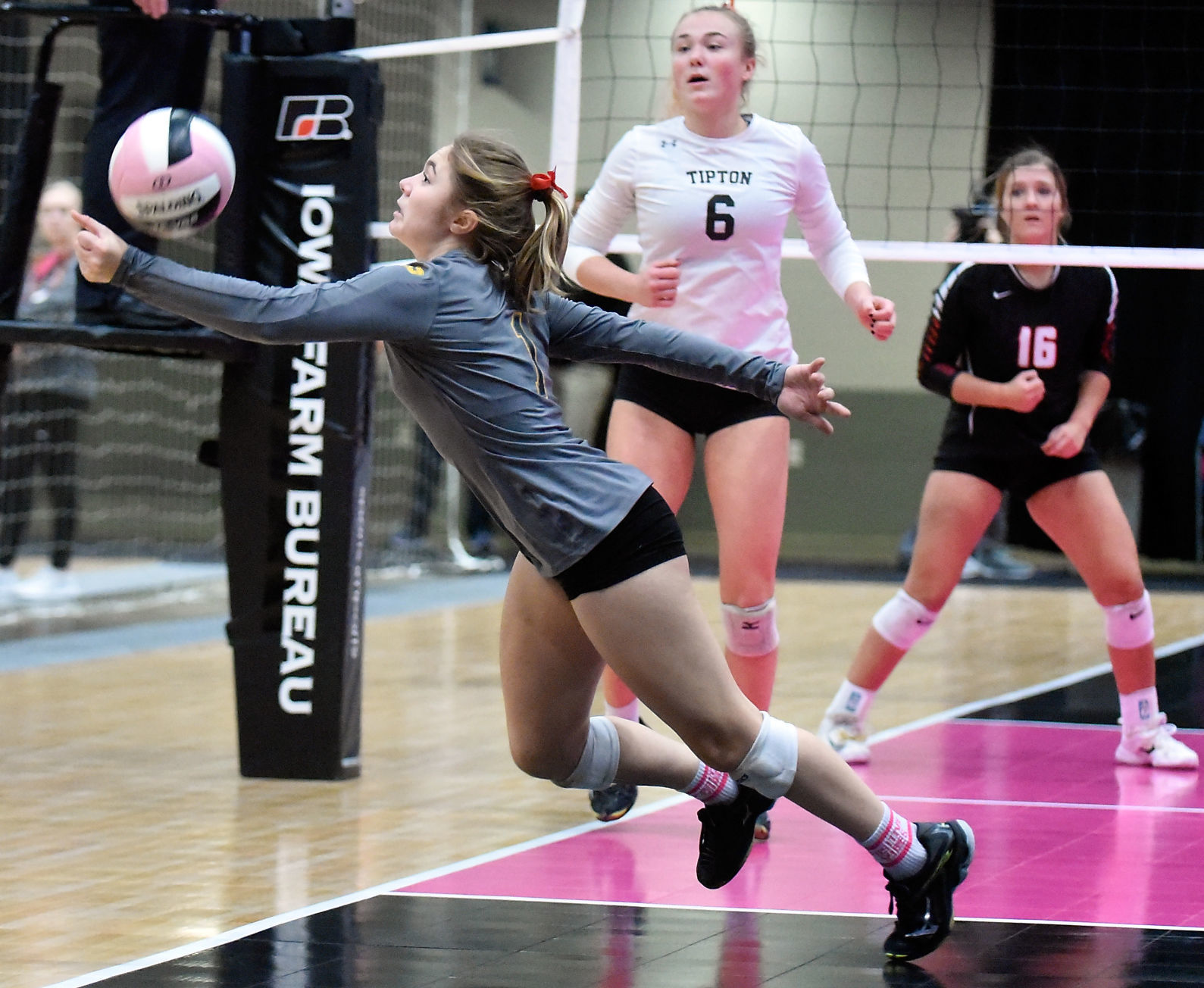Iowa State Volleyball Tipton vs. New Hampton